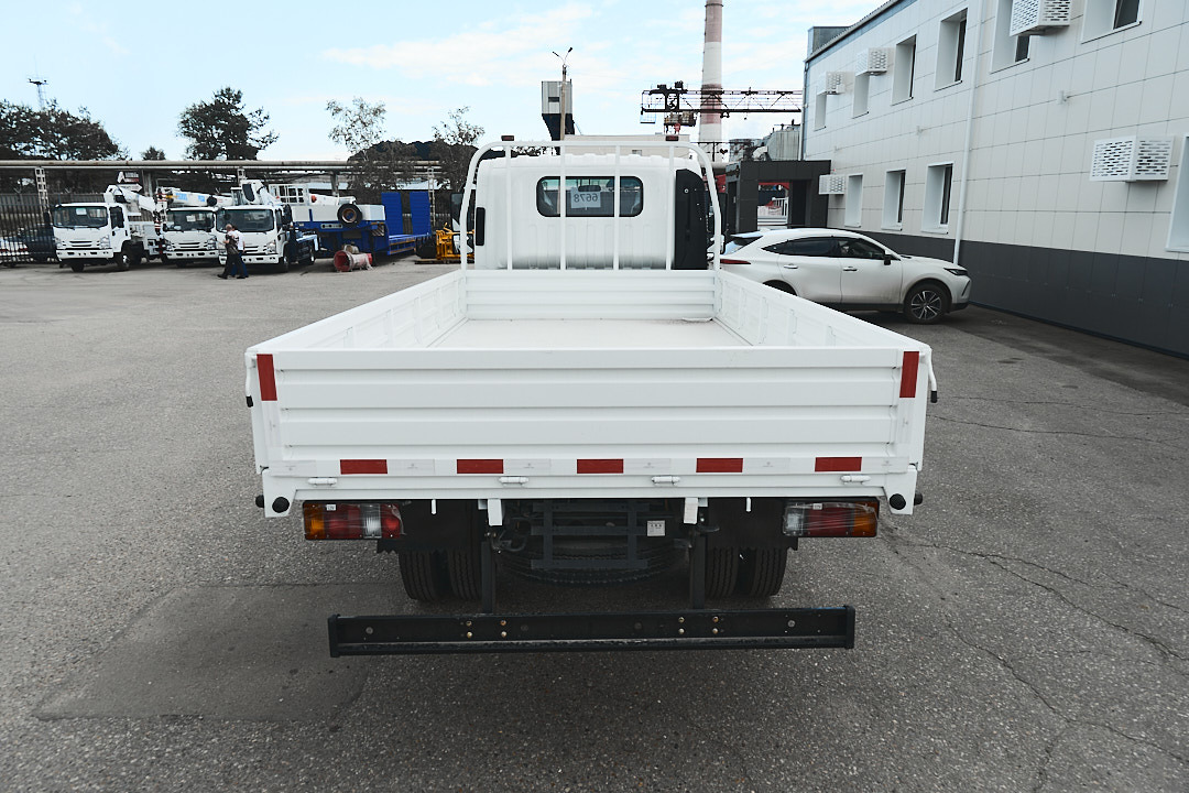Новый Бортовой грузовик/ Платформа ISUZU Бортовой грузовик ISUZU 4x4 дв 96Kw гп 2т кузов 4205x2100x400 под категорию В.: фото 7 Новый Бортовой грузовик/ Платформа ISUZU Бортовой грузовик ISUZU 4x4 дв 96Kw гп 2т кузов 4205x2100x400 под категорию В.: фото 7