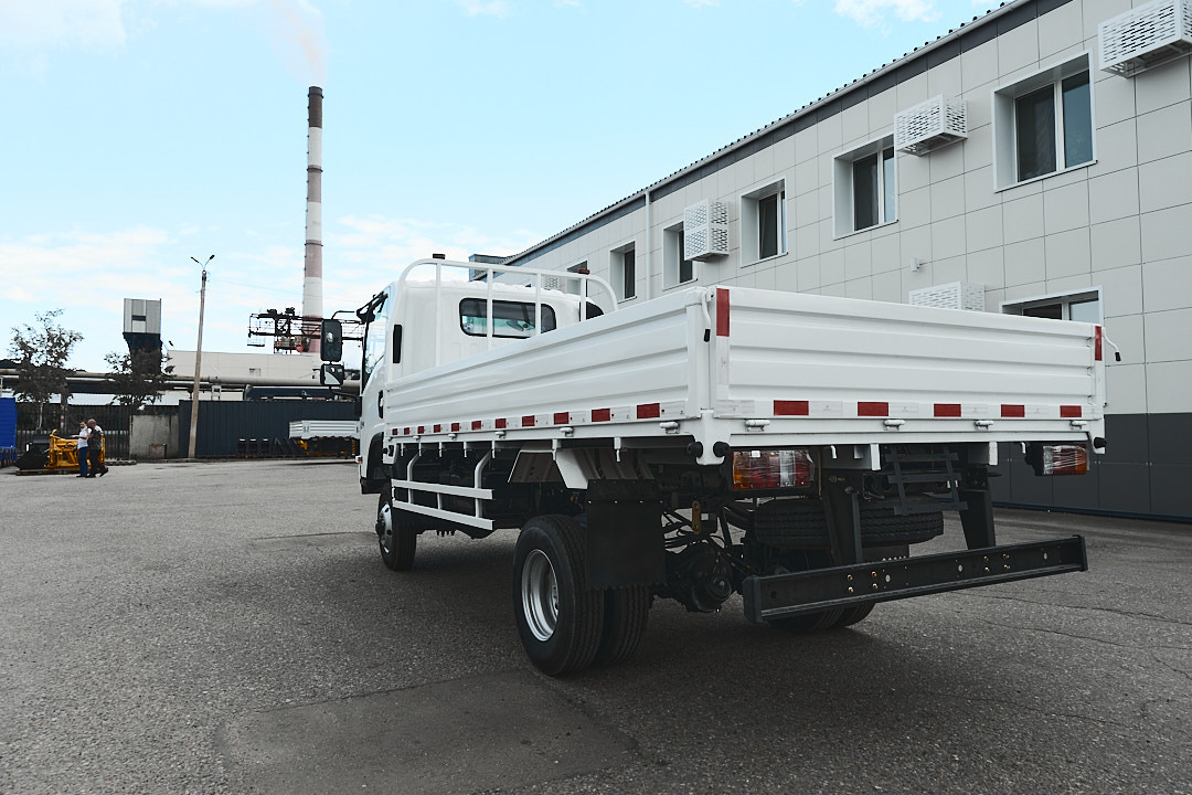 Новый Бортовой грузовик/ Платформа ISUZU Бортовой грузовик ISUZU 4x4 дв 96Kw гп 2т кузов 4205x2100x400 под категорию В.: фото 6 Новый Бортовой грузовик/ Платформа ISUZU Бортовой грузовик ISUZU 4x4 дв 96Kw гп 2т кузов 4205x2100x400 под категорию В.: фото 6