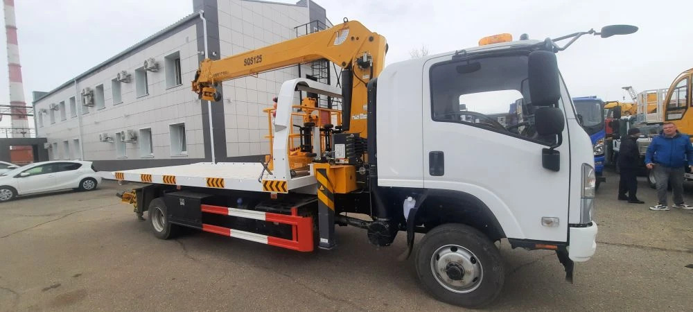 ISUZU Эвакуатор на шасси ISUZU 4x4 дв 139kw кабина со спальником, КМУ XCMG SQS125-4 гп 5т, сдвижная платформа, лебедка, корзина, задние аутригеры, бриль, радиостанция, сигнальный маяк на крыше кабины. - Эвакуатор: фото 5 ISUZU Эвакуатор на шасси ISUZU 4x4 дв 139kw кабина со спальником, КМУ XCMG SQS125-4 гп 5т, сдвижная платформа, лебедка, корзина, задние аутригеры, бриль, радиостанция, сигнальный маяк на крыше кабины. - Эвакуатор: фото 5