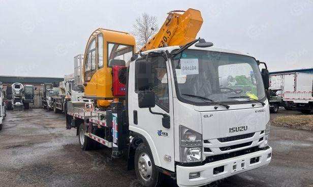 Новый Грузовик с подъемником Isuzu Elf: фото 7