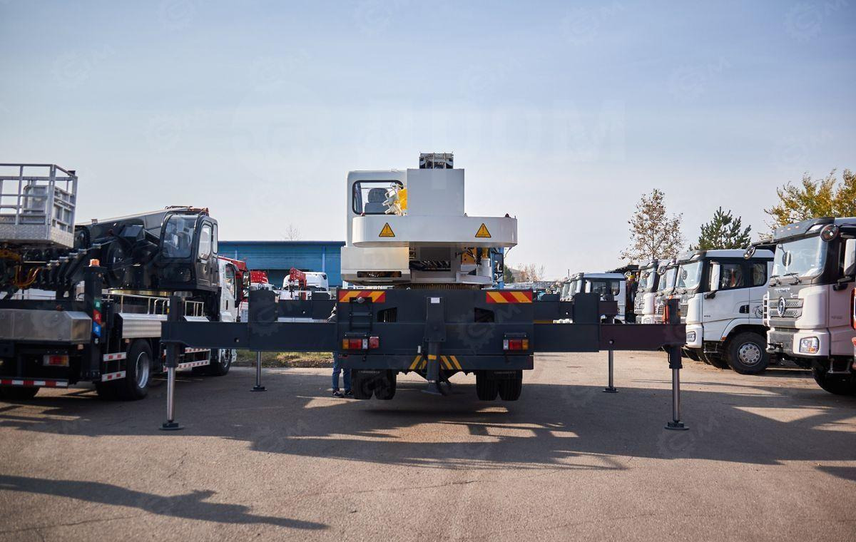Новый Автокран Isuzu Giga 16т.: фото 36