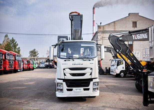 Новый Грузовик с подъемником Isuzu Giga: фото 15