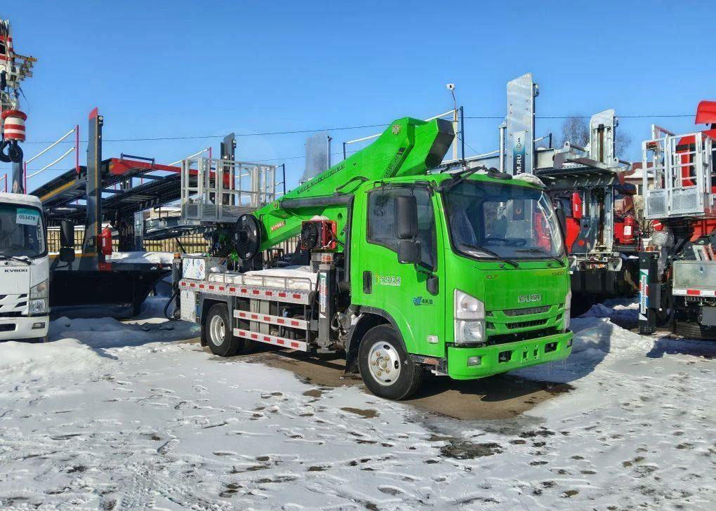 Isuzu KV100P - Грузовик с подъемником: фото 1 Isuzu KV100P - Грузовик с подъемником: фото 1