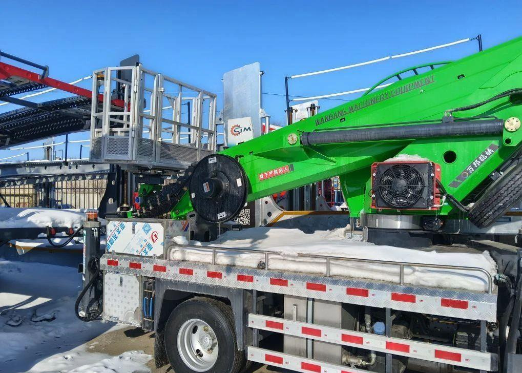 Новый Грузовик с подъемником Isuzu KV100P: фото 6