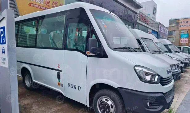 Iveco Daily - Микроавтобус, Пассажирский фургон: фото 1 Iveco Daily - Микроавтобус, Пассажирский фургон: фото 1