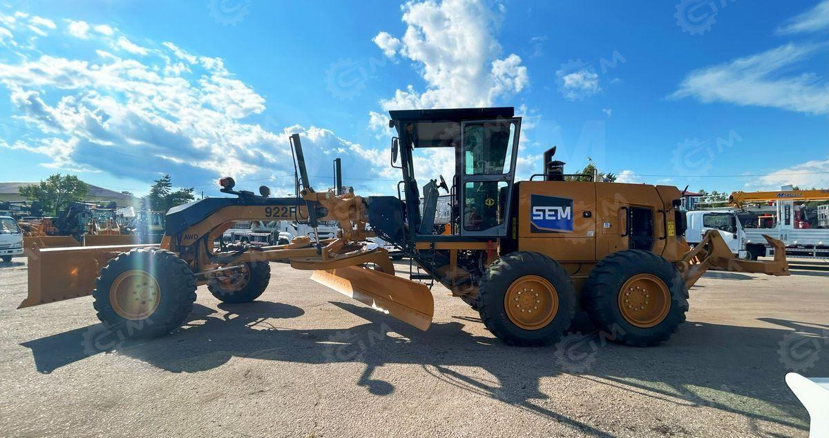 Новый Грейдер SEM 922F AWD: фото 6