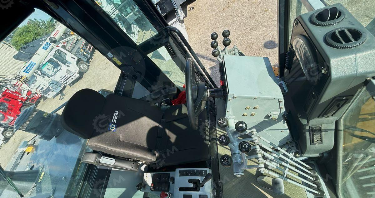 Новый Грейдер SEM 922F AWD: фото 9