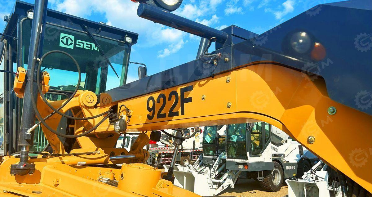 Новый Грейдер SEM 922F AWD: фото 7