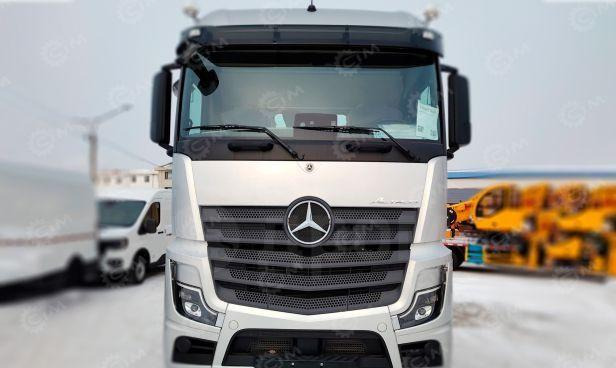 Новый Тягач Mercedes-Benz Actros: фото 9