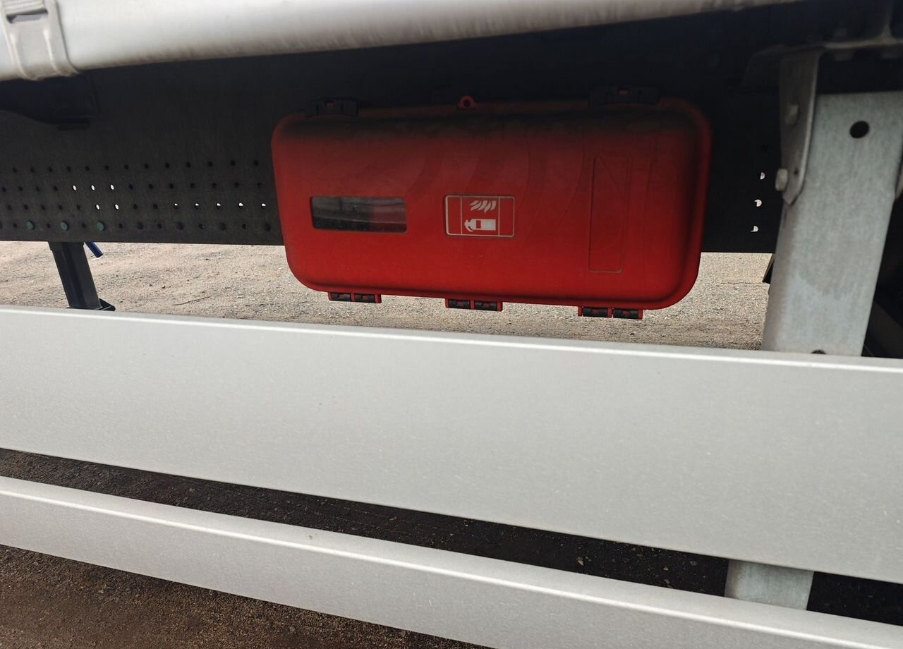 Тентованный полуприцеп Schmitz Cargobull SCS 24/L - 13.62 E B. В: фото 9