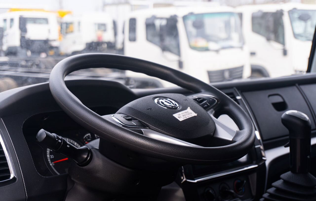 Новый Тентованный грузовик Dongfeng C120L: фото 11