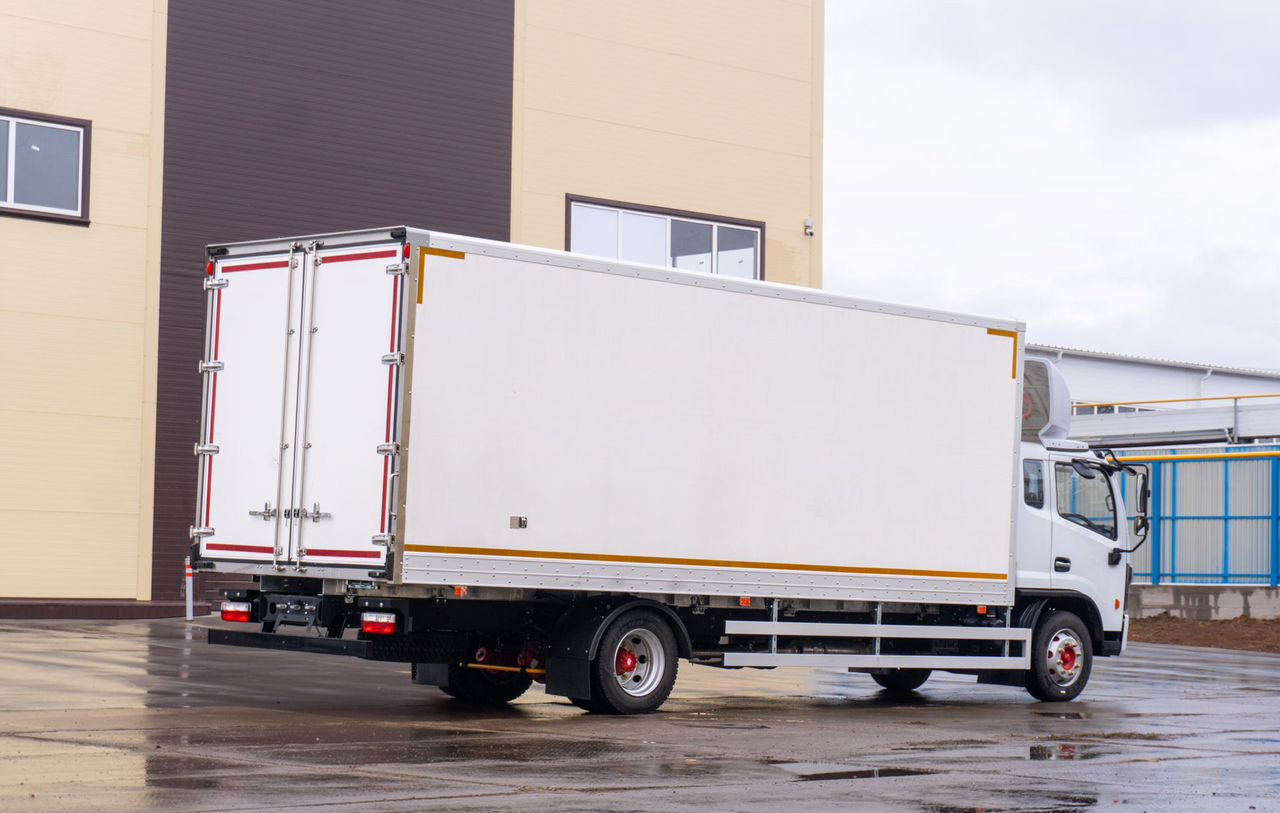 Новый Грузовик с закрытым кузовом Dongfeng C120M: фото 12