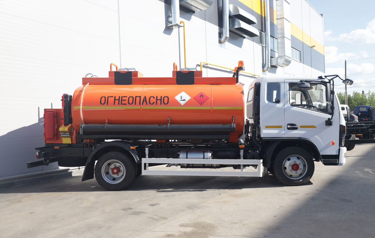 Dongfeng C120S - Грузовик-цистерна: фото 2 Dongfeng C120S - Грузовик-цистерна: фото 2