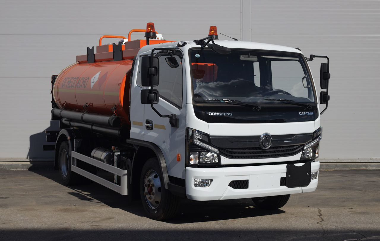 Dongfeng C120S - Грузовик-цистерна: фото 1 Dongfeng C120S - Грузовик-цистерна: фото 1