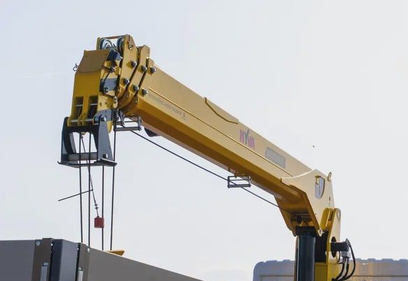 Новый Бортовой грузовик/ Платформа, Автоманипулятор Dongfeng C180N: фото 9 Новый Бортовой грузовик/ Платформа, Автоманипулятор Dongfeng C180N: фото 9