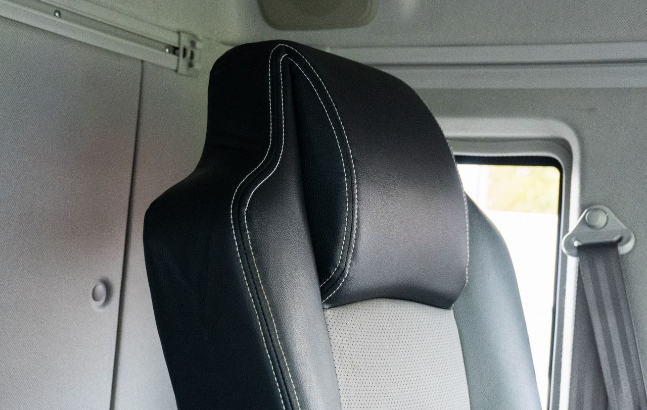 Dongfeng C180N - Грузовик бортовой/ Платформа, Автоманипулятор: фото 5 Dongfeng C180N - Грузовик бортовой/ Платформа, Автоманипулятор: фото 5