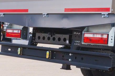 Новый Бортовой грузовик/ Платформа, Автоманипулятор Dongfeng C180N: фото 8 Новый Бортовой грузовик/ Платформа, Автоманипулятор Dongfeng C180N: фото 8