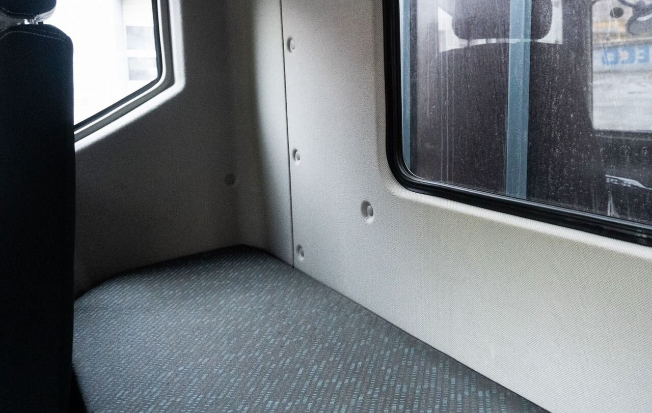 Dongfeng C180N - Грузовик бортовой/ Платформа, Автоманипулятор: фото 3 Dongfeng C180N - Грузовик бортовой/ Платформа, Автоманипулятор: фото 3