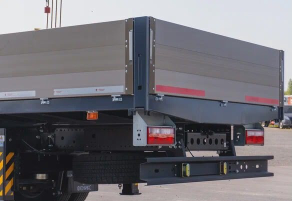 Новый Бортовой грузовик/ Платформа, Автоманипулятор Dongfeng C180N: фото 6 Новый Бортовой грузовик/ Платформа, Автоманипулятор Dongfeng C180N: фото 6