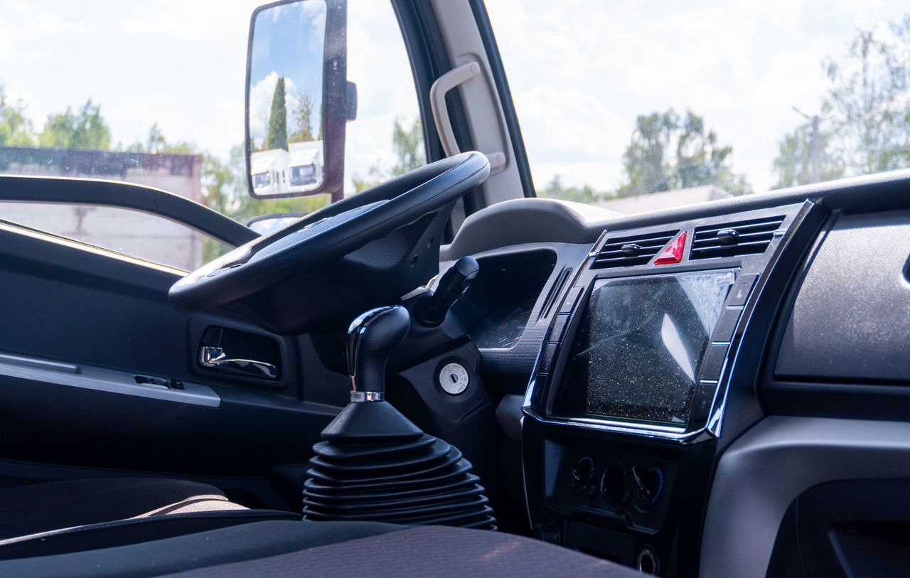 Новый Тентованный грузовик Dongfeng C80L: фото 13