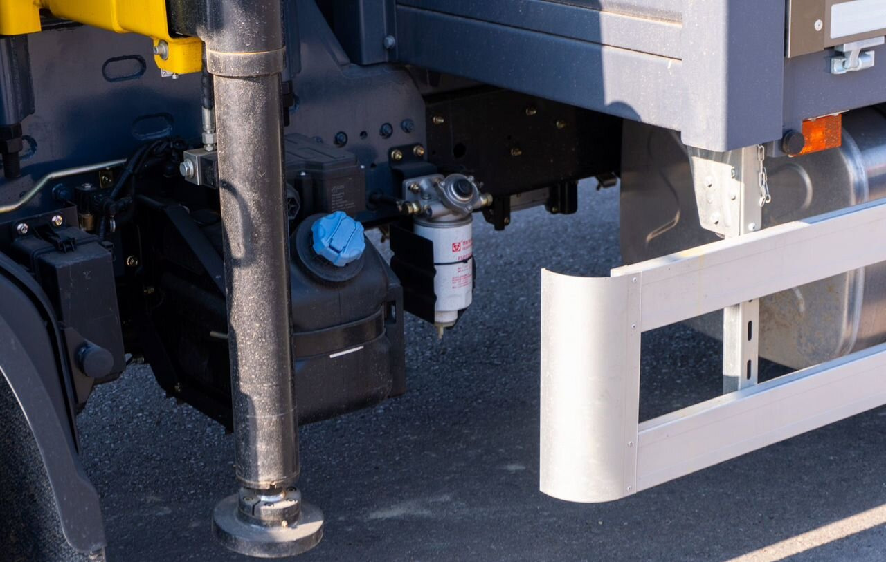 Новый Бортовой грузовик/ Платформа, Автоманипулятор Dongfeng C80L: фото 16