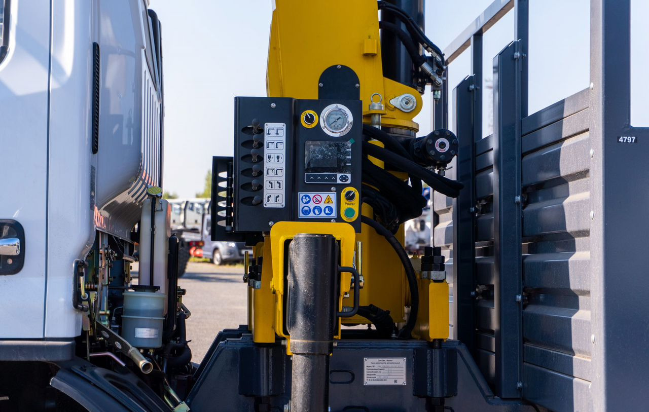 Новый Бортовой грузовик/ Платформа, Автоманипулятор Dongfeng C80L: фото 15