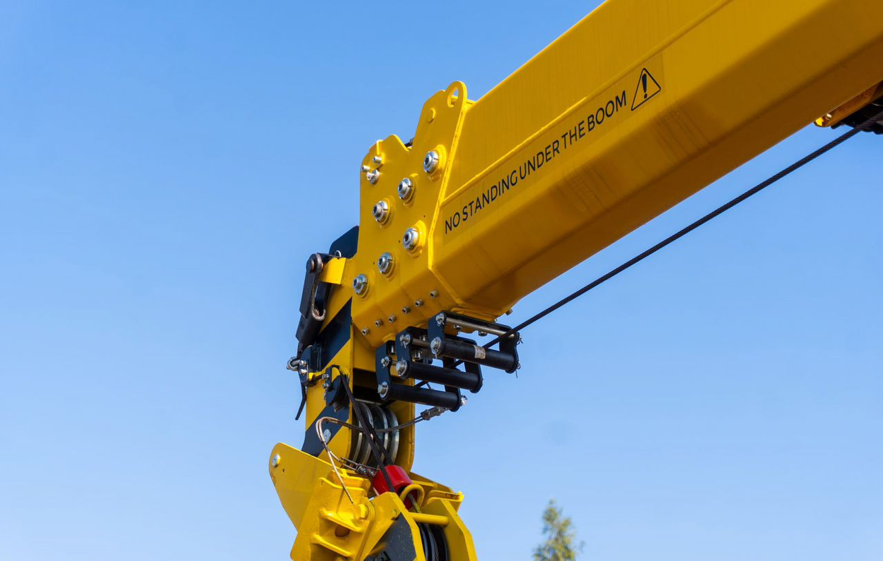 Новый Грузовик бортовой/ Платформа, Автоманипулятор Dongfeng C80L: фото 20 Новый Грузовик бортовой/ Платформа, Автоманипулятор Dongfeng C80L: фото 20