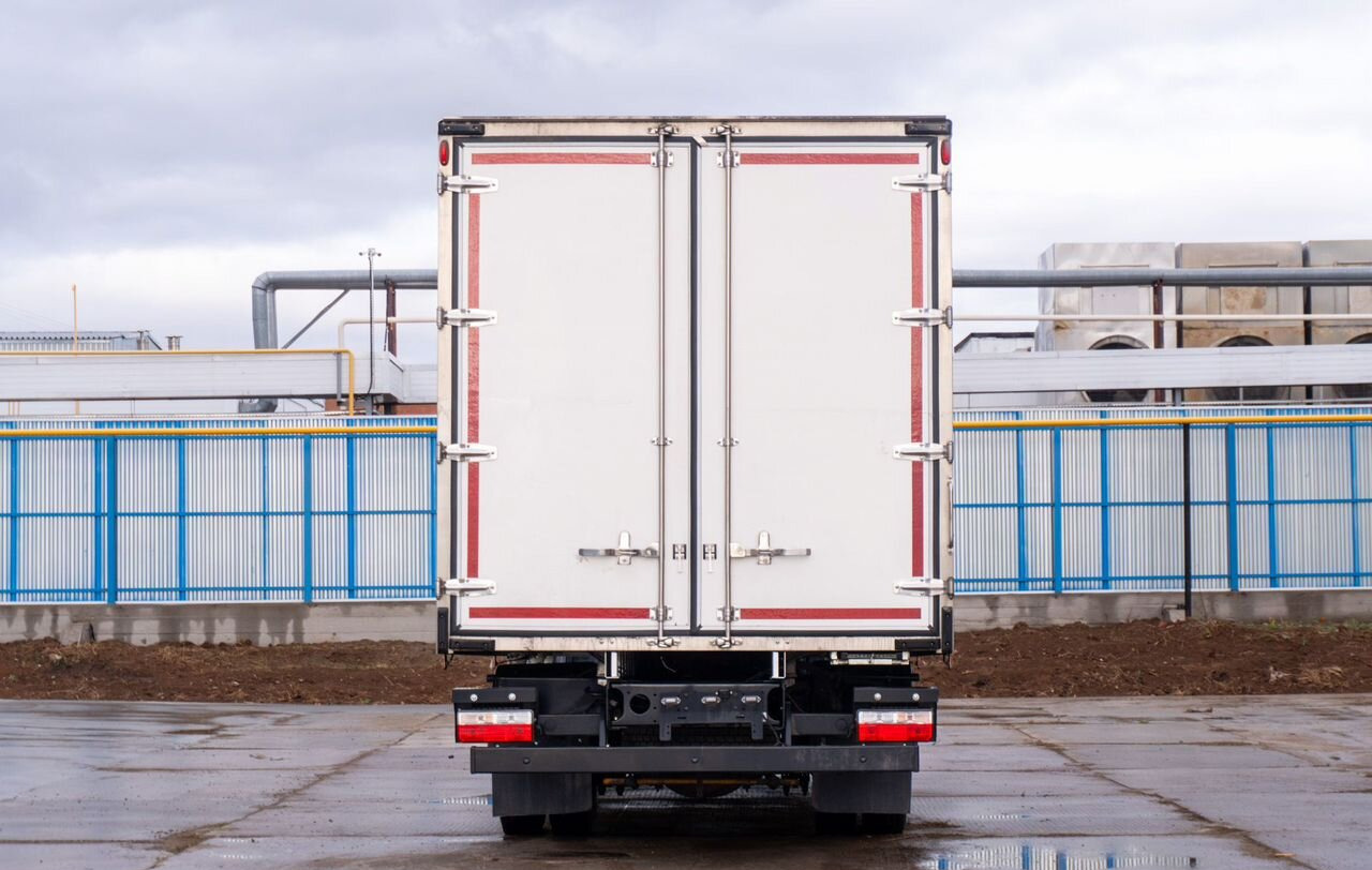 Новый Грузовик с закрытым кузовом Dongfeng DF C80L: фото 7 Новый Грузовик с закрытым кузовом Dongfeng DF C80L: фото 7