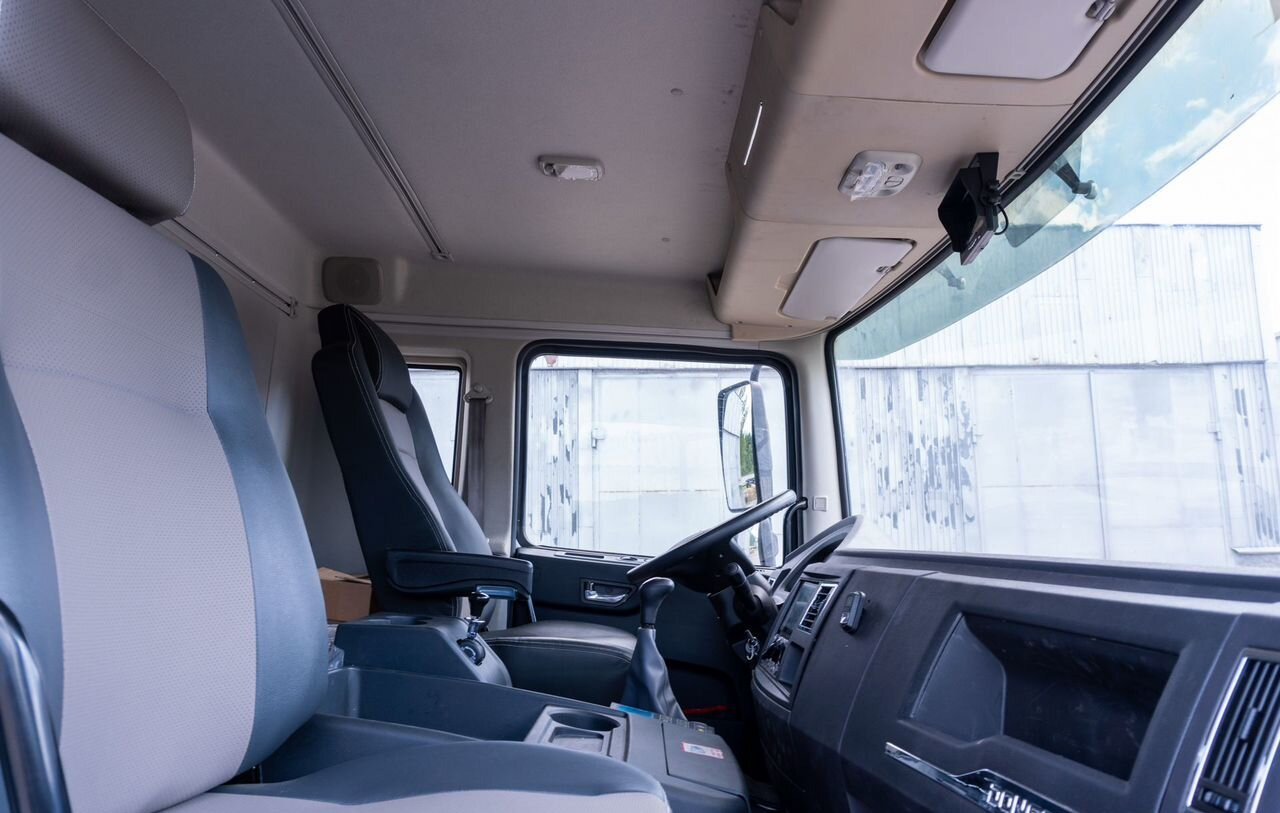 Dongfeng DFA 1065-C - Мусоровоз: фото 2 Dongfeng DFA 1065-C - Мусоровоз: фото 2