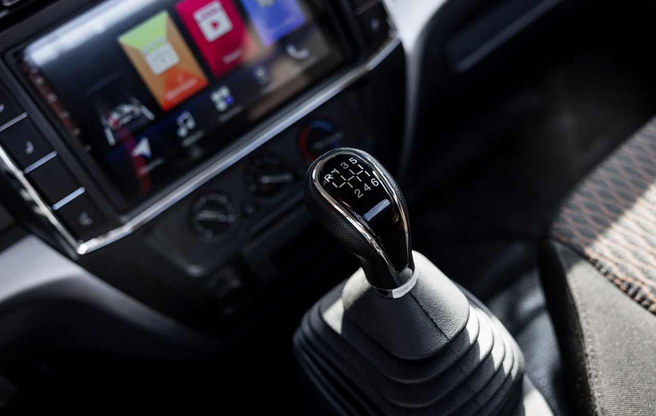 Dongfeng Z80L - Бортовой грузовик/ Платформа, Автоманипулятор: фото 3 Dongfeng Z80L - Бортовой грузовик/ Платформа, Автоманипулятор: фото 3