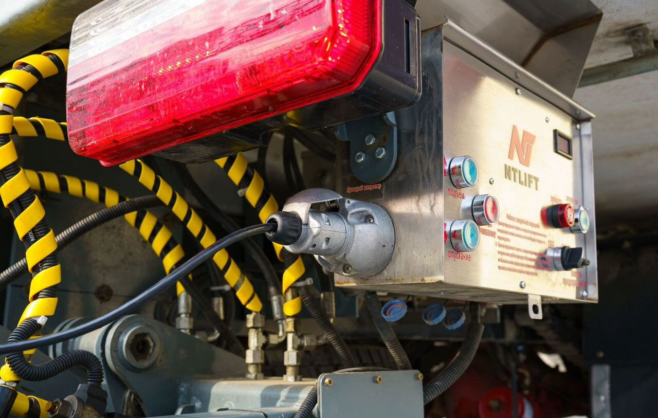 Консольный гидроборт Ntlift XB-10AL г/п 1000 кг - Другая техника: фото 4 Консольный гидроборт Ntlift XB-10AL г/п 1000 кг - Другая техника: фото 4