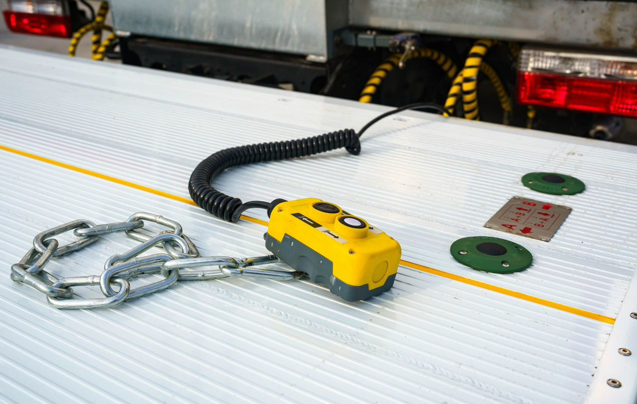 Консольный гидроборт Ntlift XB-10AL г/п 1000 кг - Гидроборт: фото 3 Консольный гидроборт Ntlift XB-10AL г/п 1000 кг - Гидроборт: фото 3