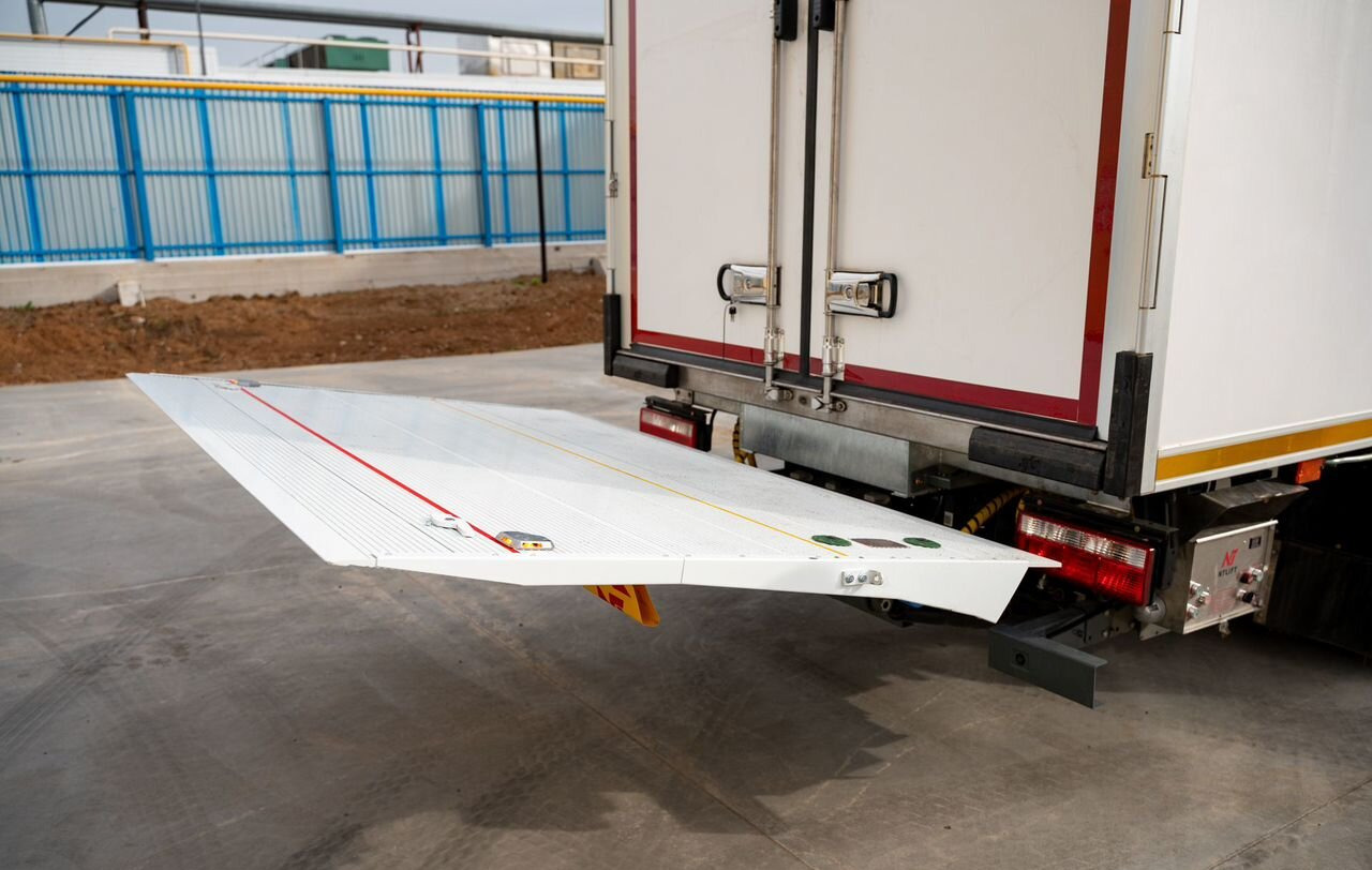 Консольный гидроборт Ntlift XB-20AL г/п 2000 кг - Гидроборт: фото 2 Консольный гидроборт Ntlift XB-20AL г/п 2000 кг - Гидроборт: фото 2