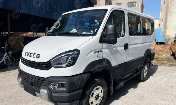Автобус IVECO 4х4 6 мест дв 132kw 2,9л - Автобус: фото 1 Автобус IVECO 4х4 6 мест дв 132kw 2,9л - Автобус: фото 1