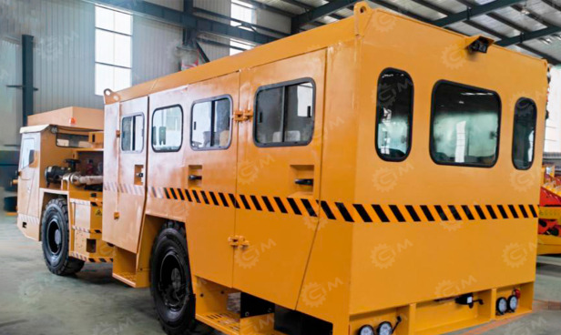 Шахтный автобус VIGRUS RU-18 дв 120kw 18 мест - Автобус: фото 1 Шахтный автобус VIGRUS RU-18 дв 120kw 18 мест - Автобус: фото 1