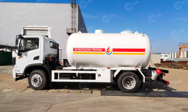 Автоцистерна на шасси ISUZU 4х2 дв 139kw для перевозки сжиженного газа (газовоз 10м3) насос, сч - Грузовик с цистерной: фото 1 Автоцистерна на шасси ISUZU 4х2 дв 139kw для перевозки сжиженного газа (газовоз 10м3) насос, сч - Грузовик с цистерной: фото 1