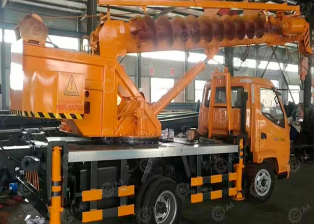 Автокран на шасси ISUZU 4x2 дв. 96кВт крановая установка WANBANG WGS5 г/п 5т., 4 секции, стрела - Мобильный кран: фото 1 Автокран на шасси ISUZU 4x2 дв. 96кВт крановая установка WANBANG WGS5 г/п 5т., 4 секции, стрела - Мобильный кран: фото 1