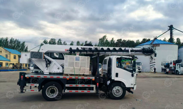 Автокран на шасси ISUZU 4x4 дв 139kw крановая установка WANBANG DZ8T гп 8т, стрела 27м, бур 10м - Мобильный кран: фото 1 Автокран на шасси ISUZU 4x4 дв 139kw крановая установка WANBANG DZ8T гп 8т, стрела 27м, бур 10м - Мобильный кран: фото 1