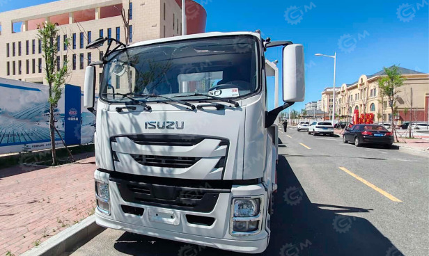 Автовоз на 4 машины на шасси ISUZU 4х2 дв 151Kw (со спальным местом) - Автовоз: фото 1 Автовоз на 4 машины на шасси ISUZU 4х2 дв 151Kw (со спальным местом) - Автовоз: фото 1