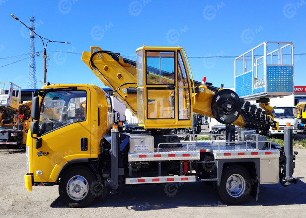 Автовышка Qingling GKS30 на шасси ISUZU 4Х2 дв 94kw высота подъёма 30м (без документов для Рост - Грузовик с подъемником: фото 1 Автовышка Qingling GKS30 на шасси ISUZU 4Х2 дв 94kw высота подъёма 30м (без документов для Рост - Грузовик с подъемником: фото 1