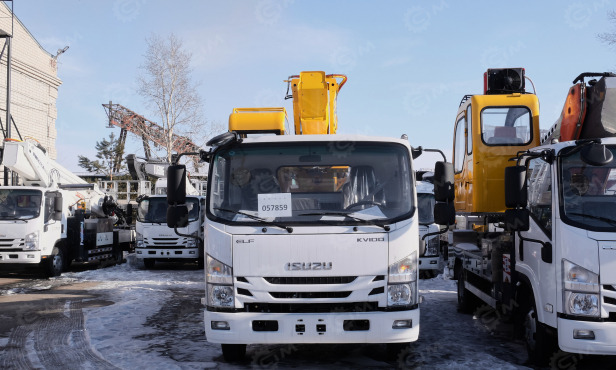 Автовышка WANBANG GKS30.5 на шасси ISUZU 4Х2 дв 139kw высота подъёма 30,5м гп люльки 400кг - Грузовик с подъемником: фото 1 Автовышка WANBANG GKS30.5 на шасси ISUZU 4Х2 дв 139kw высота подъёма 30,5м гп люльки 400кг - Грузовик с подъемником: фото 1