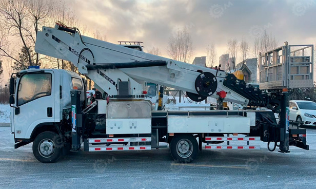 Автовышка WANBANG GKS36 на шасси ISUZU 4Х2 дв 139kw высота подъёма 36м гп корзины 400кг - Грузовик с подъемником: фото 1 Автовышка WANBANG GKS36 на шасси ISUZU 4Х2 дв 139kw высота подъёма 36м гп корзины 400кг - Грузовик с подъемником: фото 1