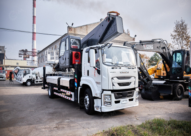 Автовышка на шасси ISUZU 4Х2 дв 177Kw высота подъёма 45м - Грузовик с подъемником: фото 1 Автовышка на шасси ISUZU 4Х2 дв 177Kw высота подъёма 45м - Грузовик с подъемником: фото 1