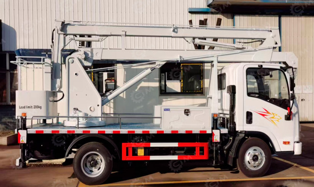 Автовышка на шасси ISUZU 4Х2 дв 96kw высота подъёма 14м (складывающаяся стрела) - Грузовик с подъемником: фото 1 Автовышка на шасси ISUZU 4Х2 дв 96kw высота подъёма 14м (складывающаяся стрела) - Грузовик с подъемником: фото 1