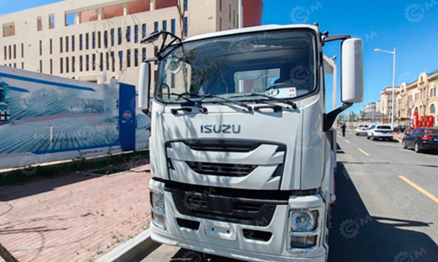 Автовышка на шасси ISUZU 6Х4 дв 221kw высота подъёма 45м (со спальником) - Грузовик с подъемником: фото 1 Автовышка на шасси ISUZU 6Х4 дв 221kw высота подъёма 45м (со спальником) - Грузовик с подъемником: фото 1