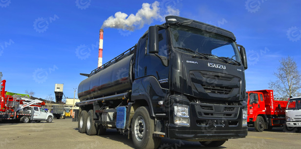 Бензовоз на шасси ISUZU 6х4 дв 221 kw бочка 15м3 с системой для заправки - Грузовик-цистерна: фото 1 Бензовоз на шасси ISUZU 6х4 дв 221 kw бочка 15м3 с системой для заправки - Грузовик-цистерна: фото 1
