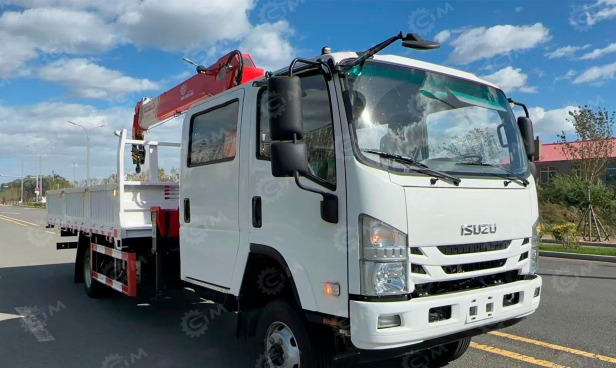 Бортовой грузовик ISUZU 4x2 дв 139kw гп 2 тонн с кму WANBANG SQS125-4 гп 5т с отрицательным угл - Бортовой грузовик/ Платформа: фото 1 Бортовой грузовик ISUZU 4x2 дв 139kw гп 2 тонн с кму WANBANG SQS125-4 гп 5т с отрицательным угл - Бортовой грузовик/ Платформа: фото 1