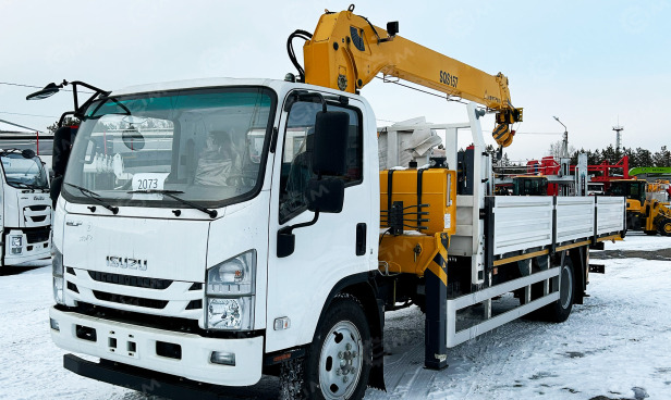 Бортовой грузовик ISUZU 4x2 дв 139kw гп 6т, c КМУ XCMG SQS157 гп 6,3т 4 секции 12.8м кузов 6200 - Грузовик бортовой/ Платформа: фото 1 Бортовой грузовик ISUZU 4x2 дв 139kw гп 6т, c КМУ XCMG SQS157 гп 6,3т 4 секции 12.8м кузов 6200 - Грузовик бортовой/ Платформа: фото 1