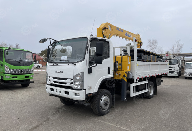 Бортовой грузовик ISUZU 4x2 дв 151kw гп 6 тонн, кабина ELF с КМУ XCMG SQS125 гп 5т, 4 секции, c - Бортовой грузовик/ Платформа: фото 1 Бортовой грузовик ISUZU 4x2 дв 151kw гп 6 тонн, кабина ELF с КМУ XCMG SQS125 гп 5т, 4 секции, c - Бортовой грузовик/ Платформа: фото 1
