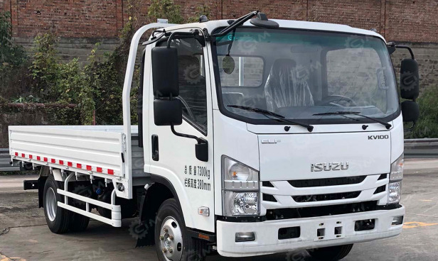 Бортовой грузовик ISUZU 4x2 дв 96Kw гп 2т кузов 3245х1850х400 под категорию B (новый интерьер к - Грузовик бортовой/ Платформа: фото 1 Бортовой грузовик ISUZU 4x2 дв 96Kw гп 2т кузов 3245х1850х400 под категорию B (новый интерьер к - Грузовик бортовой/ Платформа: фото 1